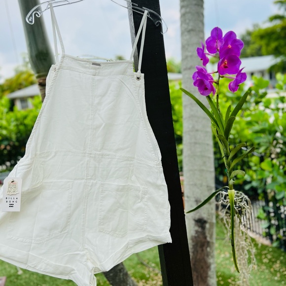 BILLABONG 💦 WILD PURSUIT OVERALL ROMPER - Picture 9 of 10